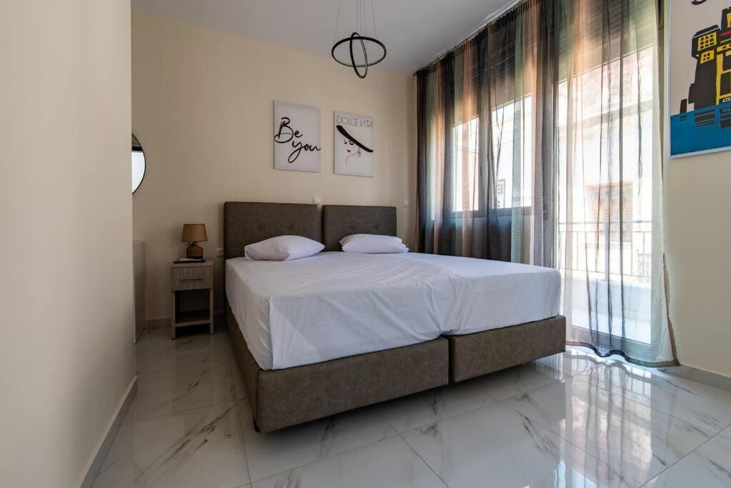 Appartement Plaka Rafaela Elegant Urban Retreat In Athens Historic Heart Extérieur photo