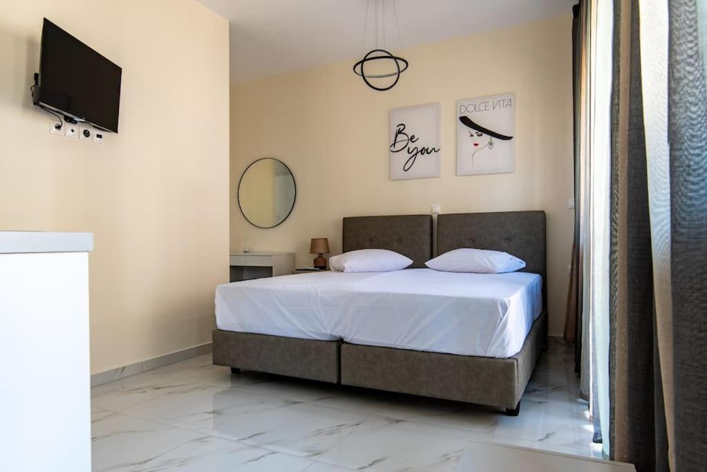 Appartement Plaka Rafaela Elegant Urban Retreat In Athens Historic Heart Extérieur photo